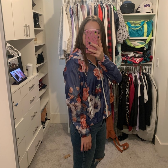 Floral jacket - Picture 3 of 3